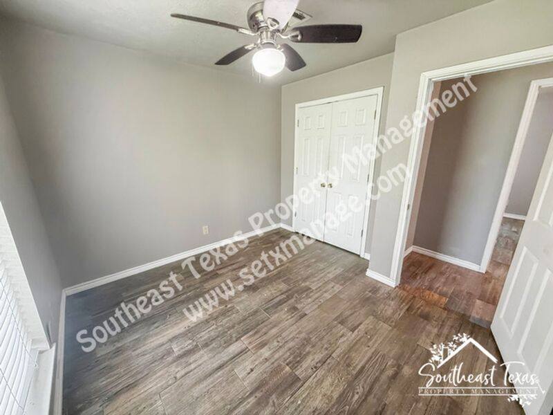 House for rent at 290 Beach St, Vidor, TX 77662