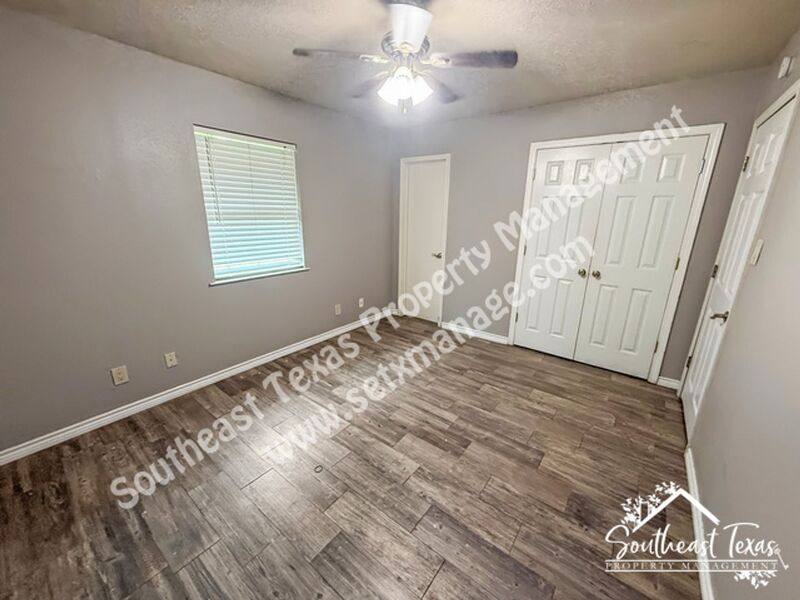 House for rent at 290 Beach St, Vidor, TX 77662
