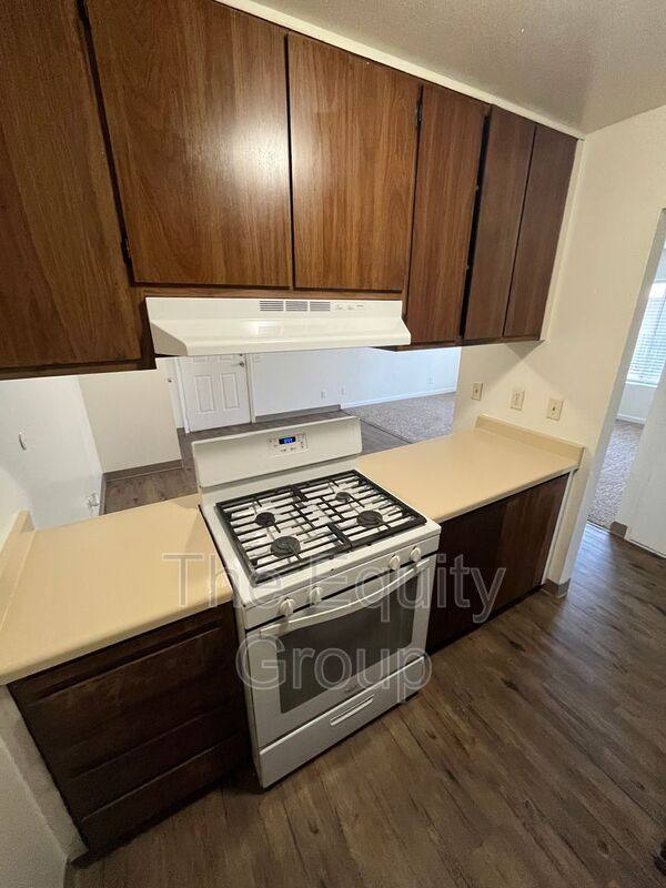Apartment for rent at 1776 W Olive Ave, Porterville, CA 93257