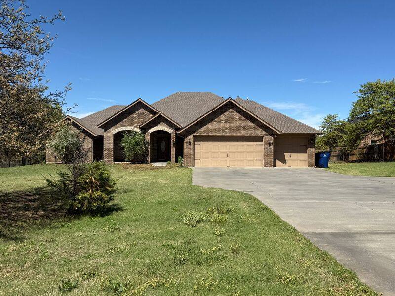 House for rent at 13871 E Reno Ave, Choctaw, OK 73020