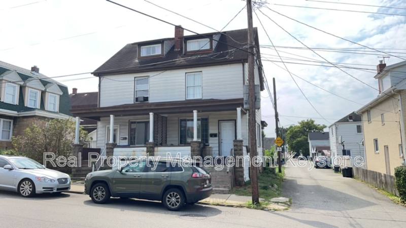 Townhouse for rent at 108-110 Rankin St #108, New Kensington, PA 15068