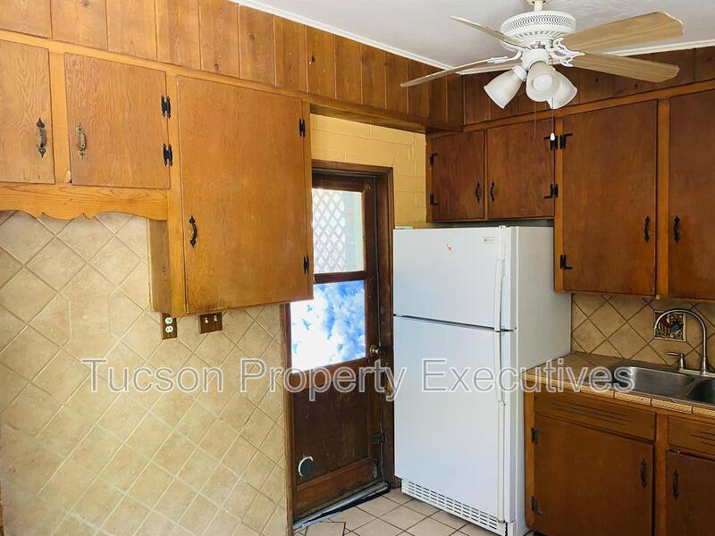 Apartment for rent at 1615 E Adelaide Dr #4, Tucson, AZ 85719