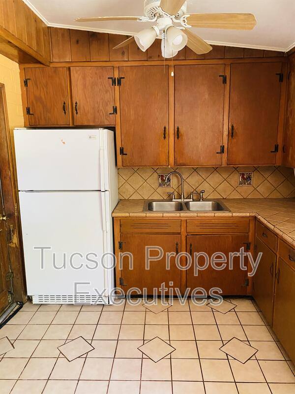 Apartment for rent at 1615 E Adelaide Dr #4, Tucson, AZ 85719