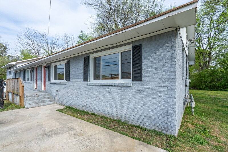 Apartment for rent at 60 W Main St #3, Kingston, GA 30145