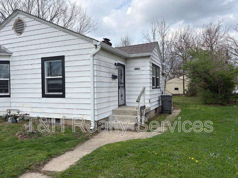 Apartment for rent at 4726 E 34th St, Indianapolis, IN 46218