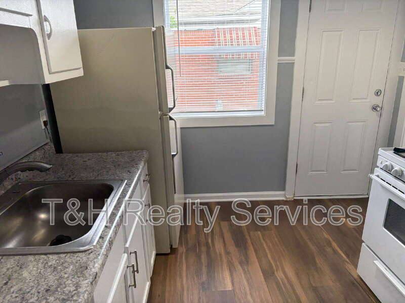 Apartment for rent at 4726 E 34th St, Indianapolis, IN 46218