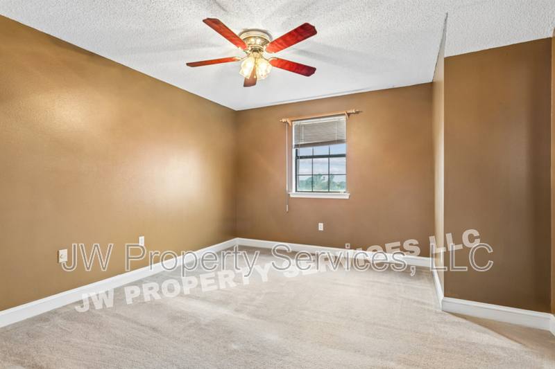 House for rent at 277 Moonraker Dr, Slidell, LA 70458