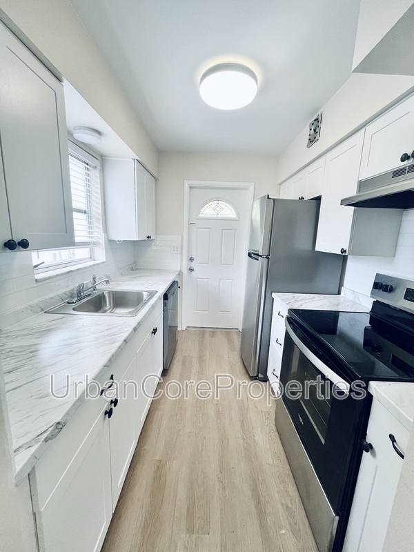 Apartment for rent at 115 7th Ave N #1, Saint Petersburg, FL 33701