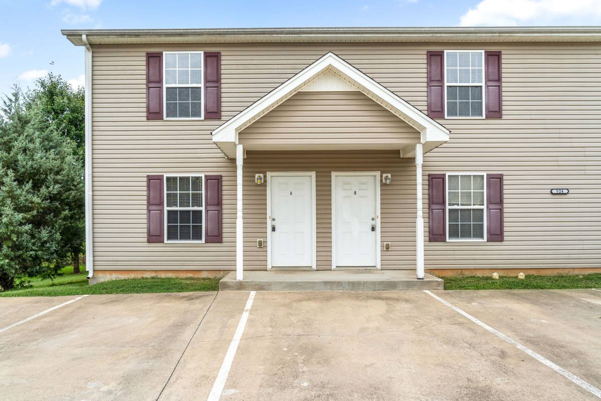 Townhouse for rent at 524 Patriot Park, Clarksville, TN 37042