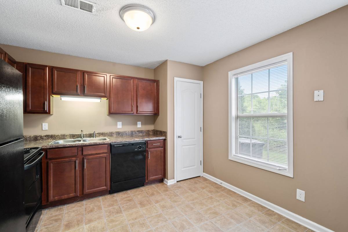 Townhouse for rent at 524 Patriot Park, Clarksville, TN 37042