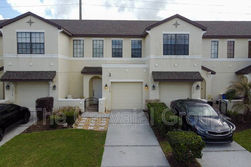 Townhouse for rent at 2210 Seven Oaks Dr, Saint Cloud, FL 34772