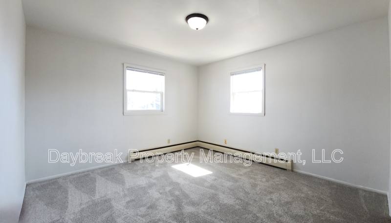 Apartment for rent at 2913 8th St N #5, Fargo, ND 58102