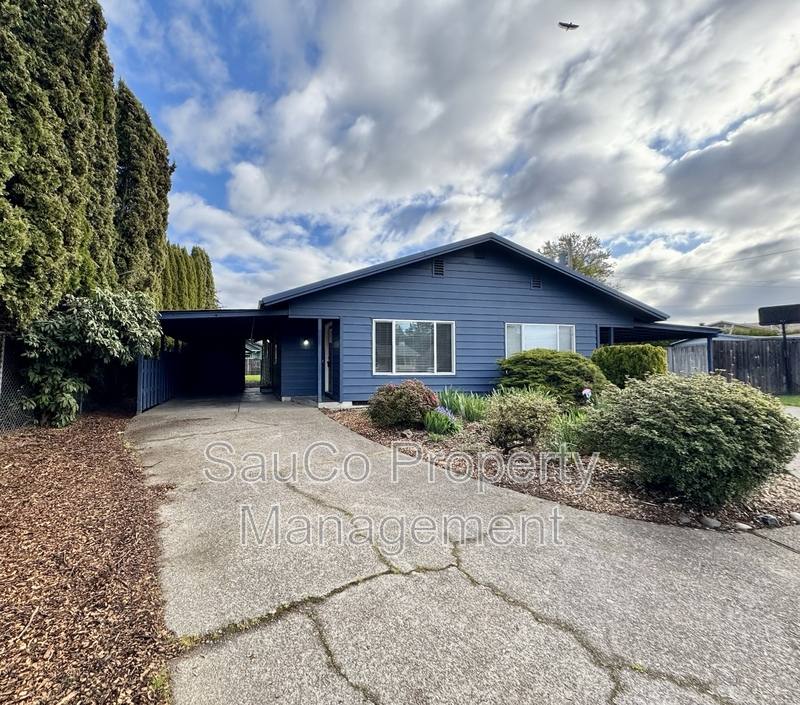 Apartment for rent at 2737 Maywood Dr, Forest Grove, OR 97116