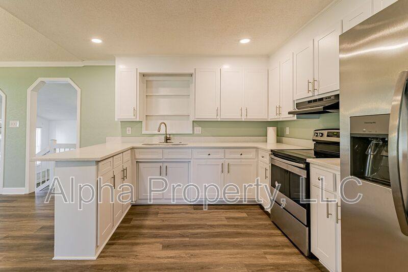 House for rent at 206 E Arlington Ave, Greer, SC 29651