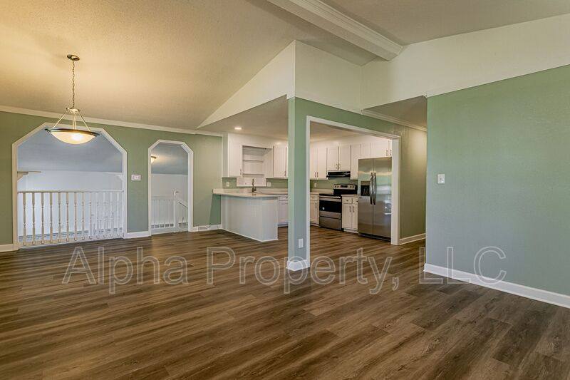House for rent at 206 E Arlington Ave, Greer, SC 29651
