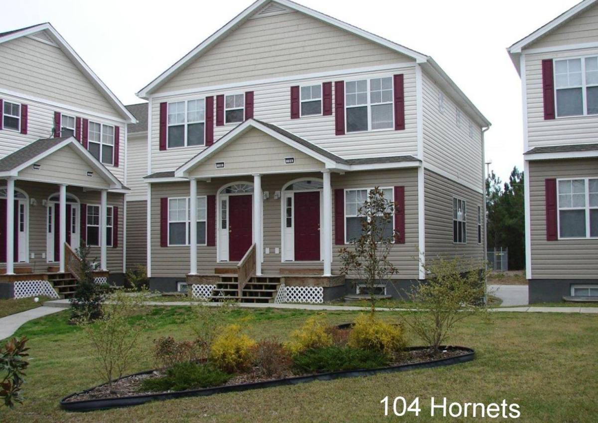 Townhouse for rent at 104 Hornets Court, Havelock, NC 28532
