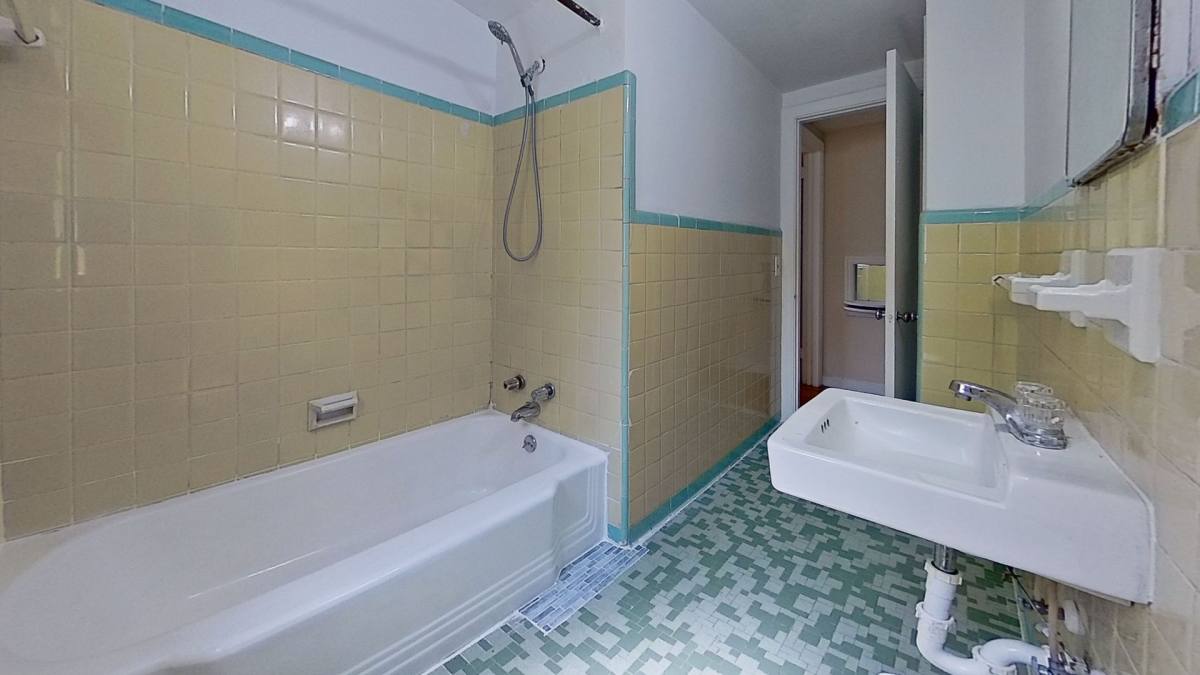 Apartment for rent at 2589 Atlantic Blvd, Jacksonville, FL 32207