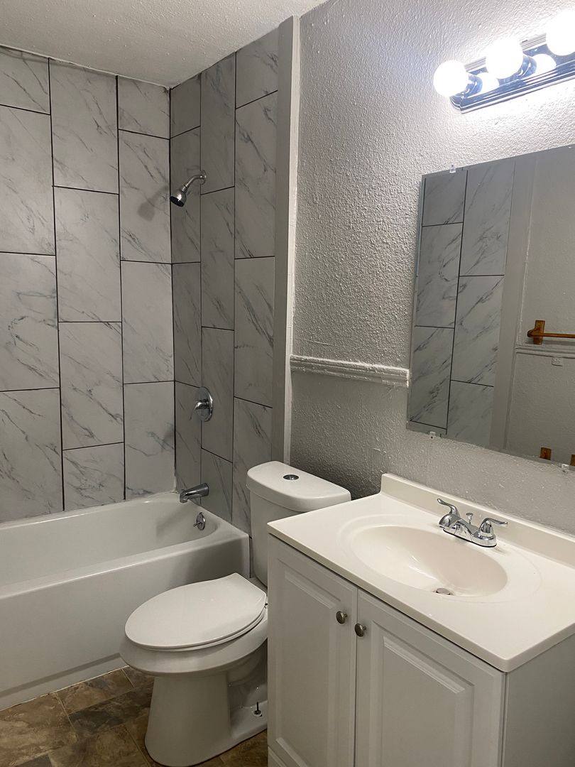 Apartment for rent at 947 Poinsettia, San Antonio, TX 78202