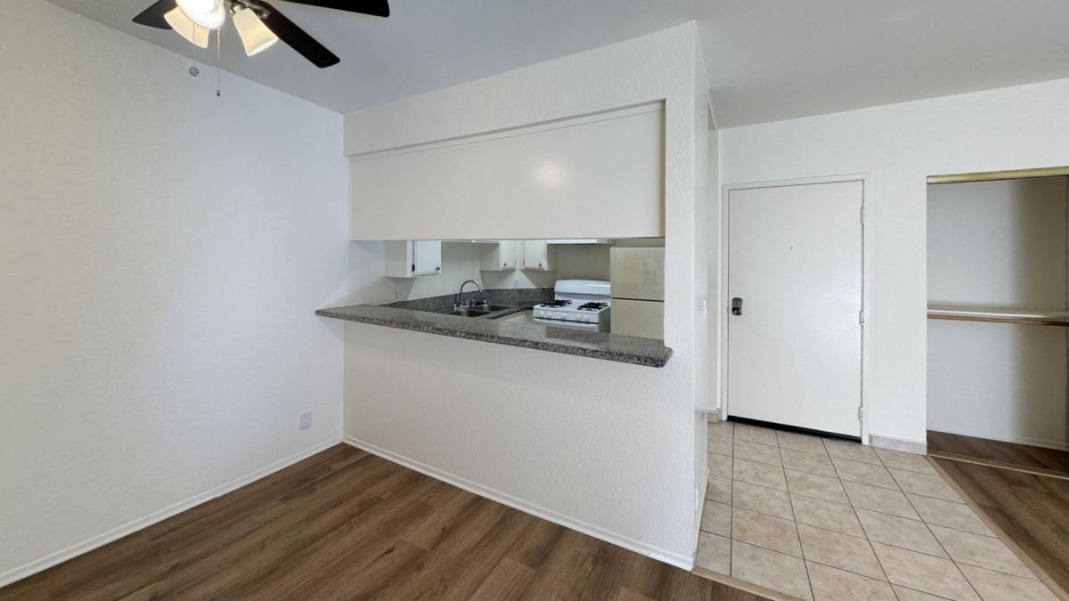 Apartment for rent at 3848 Overland Ave #316, Culver City, CA 90232