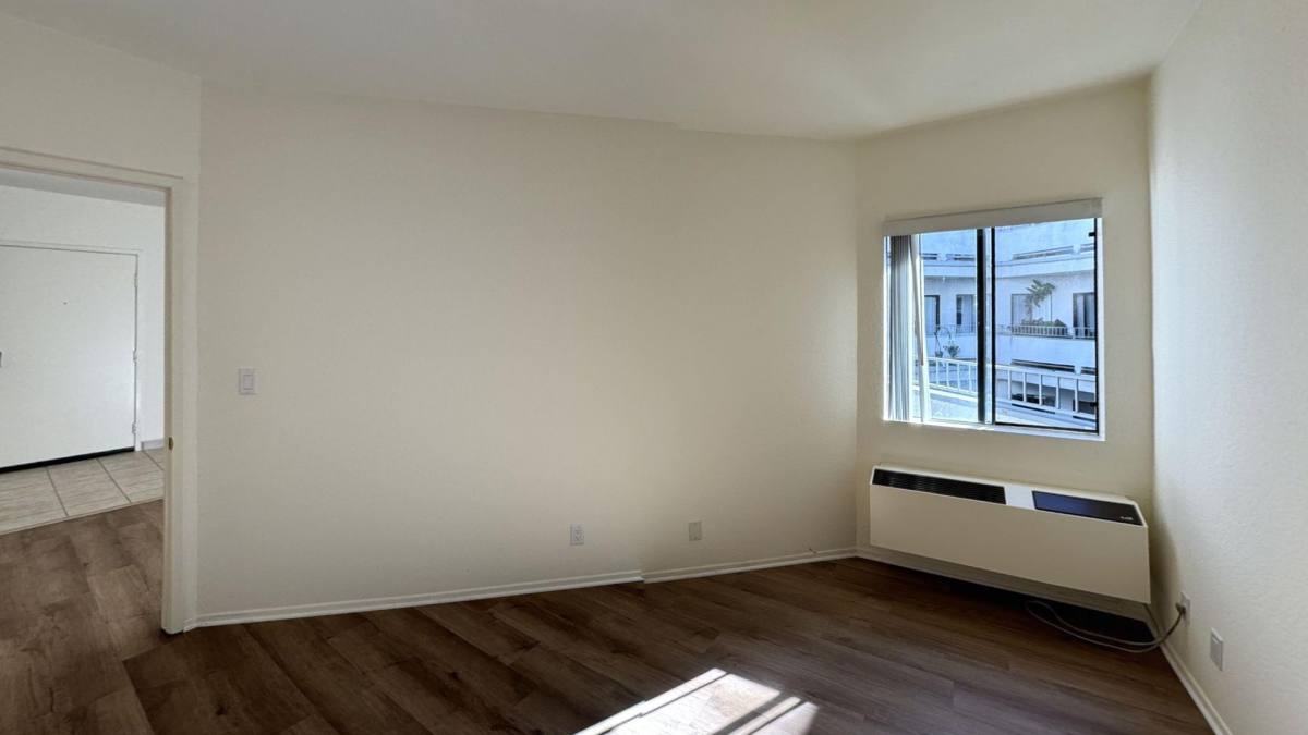 Apartment for rent at 3848 Overland Ave #316, Culver City, CA 90232
