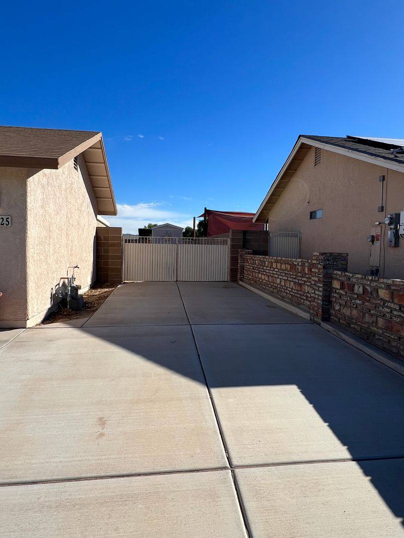 House for rent at 11525 S Chaparral Dr, Yuma, AZ 85365