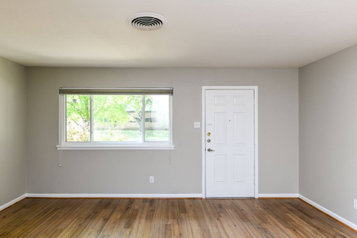 Apartment for rent at 4406 Granbury Rd, Fort Worth, TX 76109