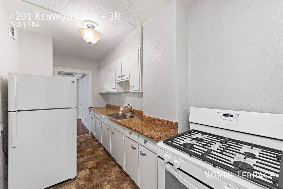 Apartment for rent at 4201 Kenwood Ave, Kansas City, MO 64110