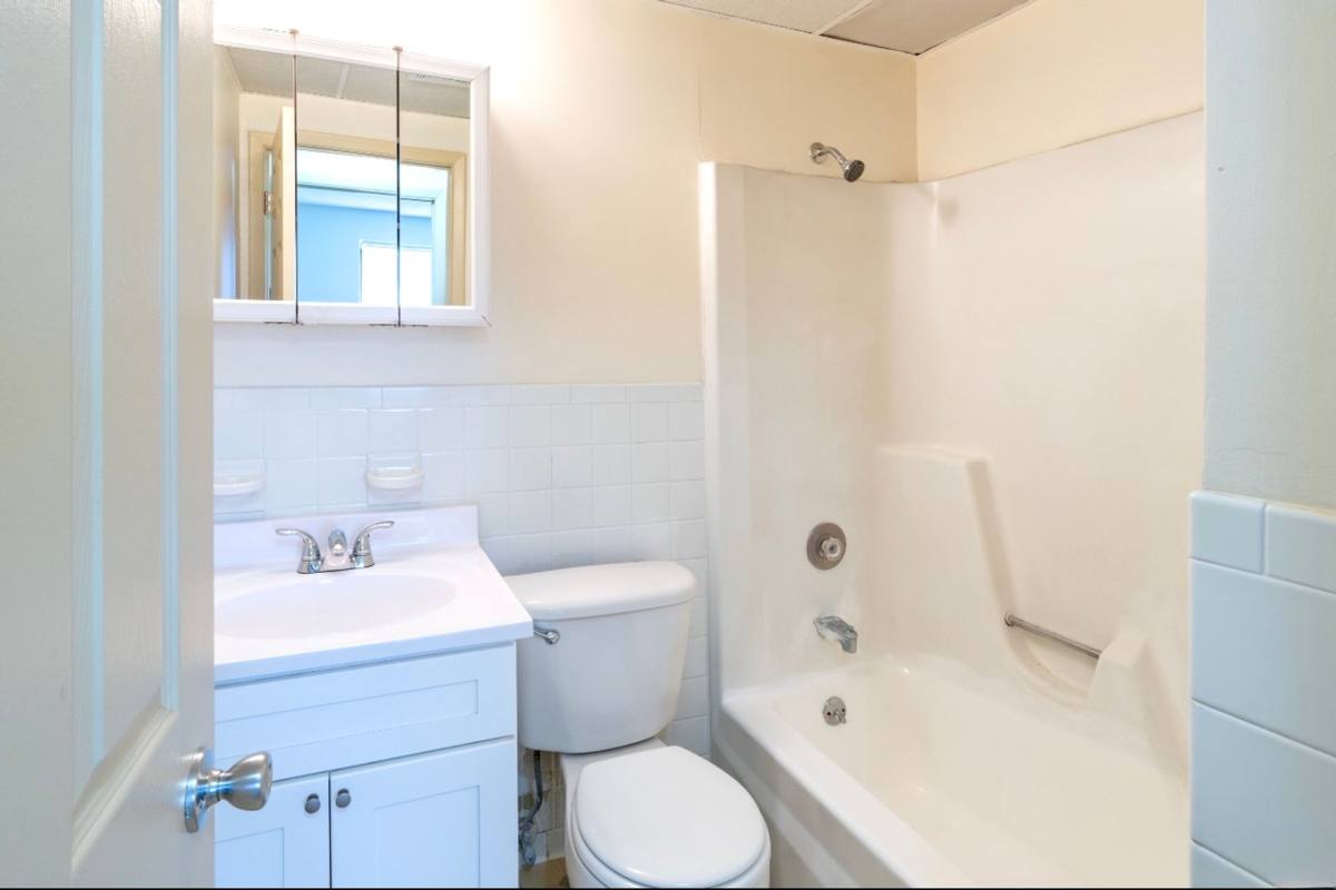 Apartment for rent at 1291 Indian Church Rd, Buffalo, NY 14224