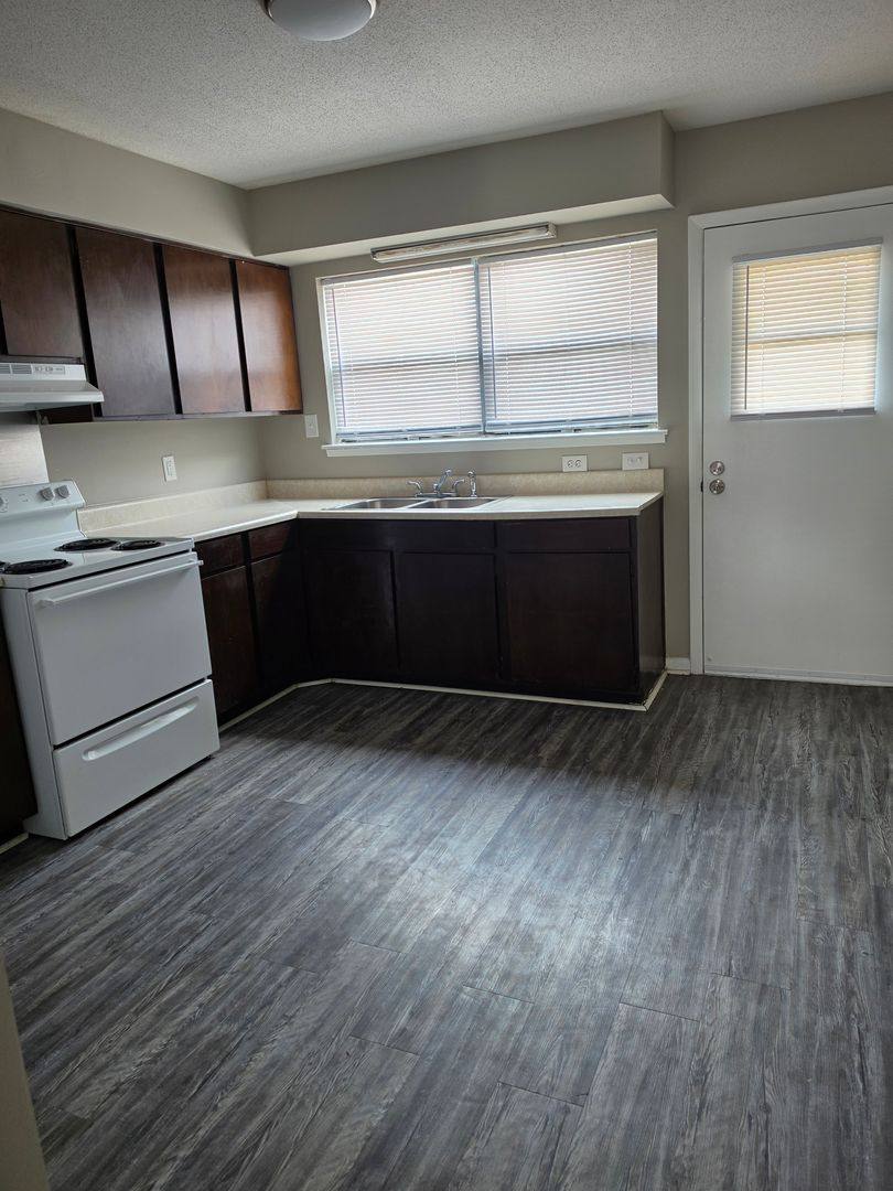 Apartment for rent at 939 S Main St, Hinesville, GA 31313