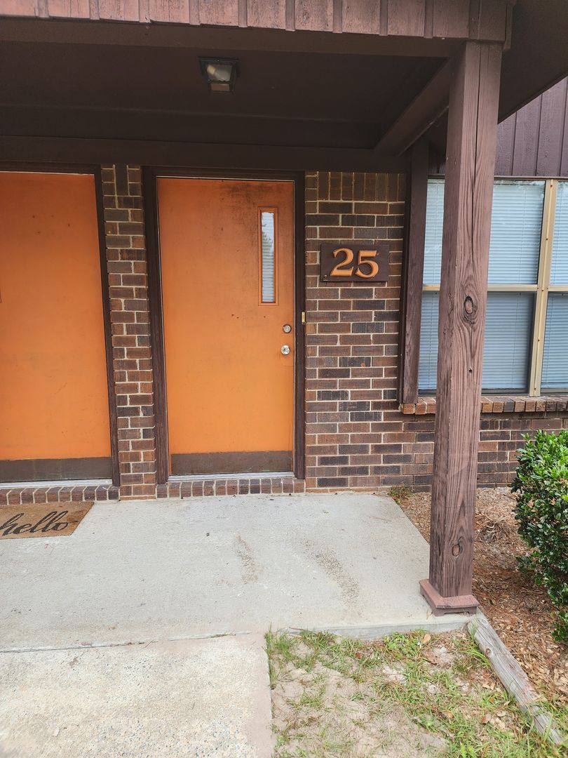 Apartment for rent at 939 S Main St, Hinesville, GA 31313