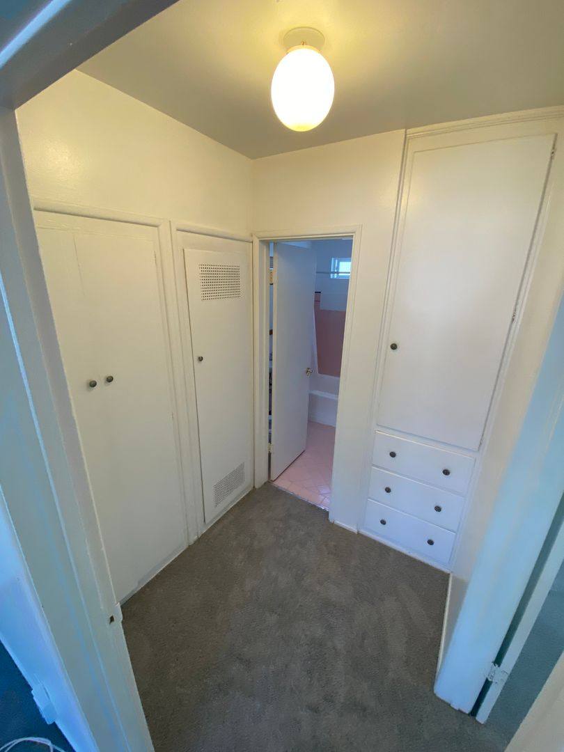 Apartment for rent at 3626 Monon St, Los Angeles, CA 90027