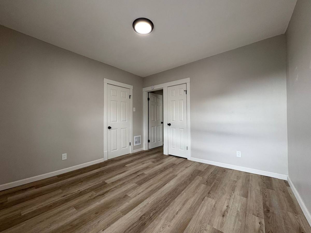 House for rent at 7027 Plateau Ave, Saint Louis, MO 63117