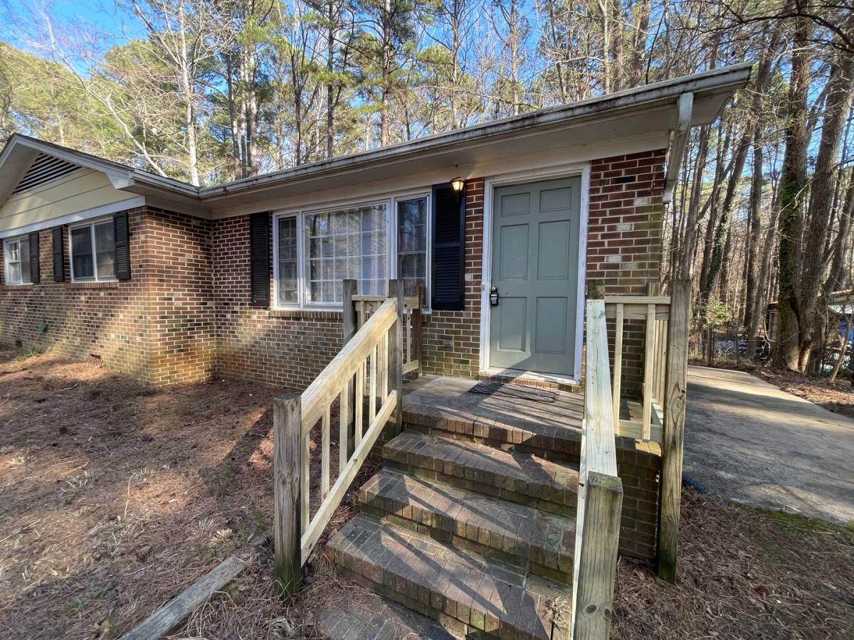 House for rent at 848-A Old Graham Rd, Pittsboro, NC 27312