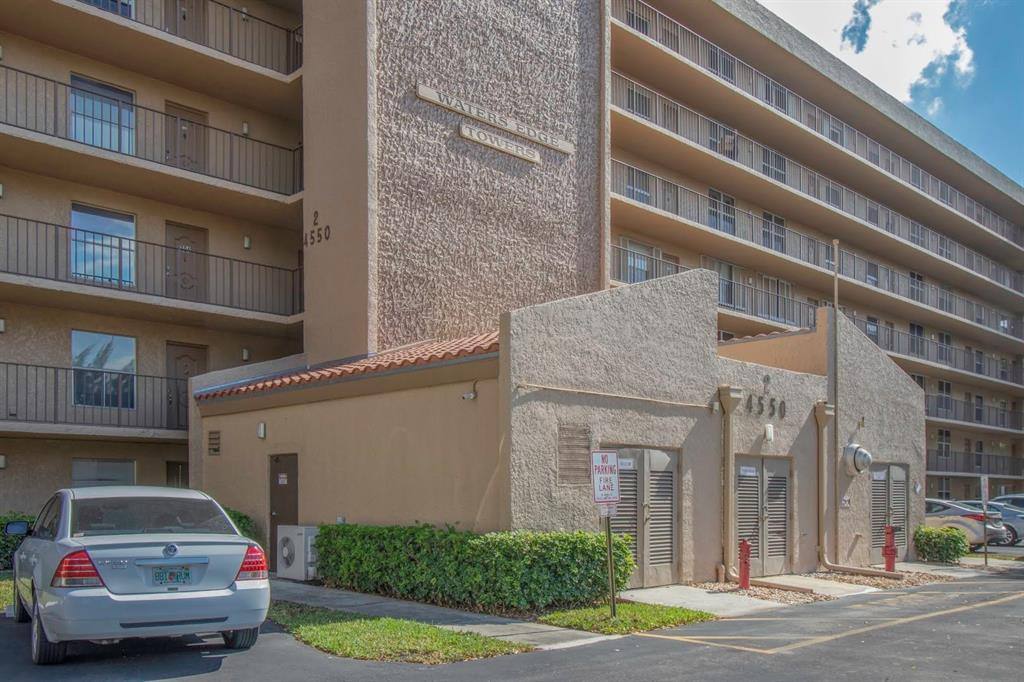 Apartment for rent at 4550 NW 18th Ave #104, Pompano Beach, FL 33073