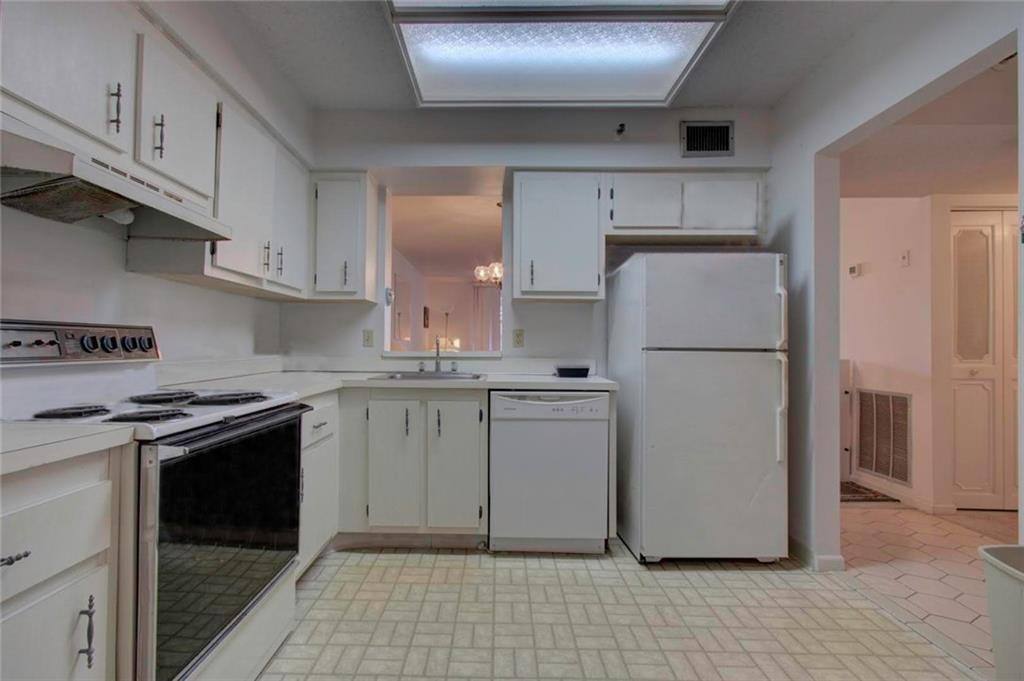 Apartment for rent at 4550 NW 18th Ave #104, Pompano Beach, FL 33073
