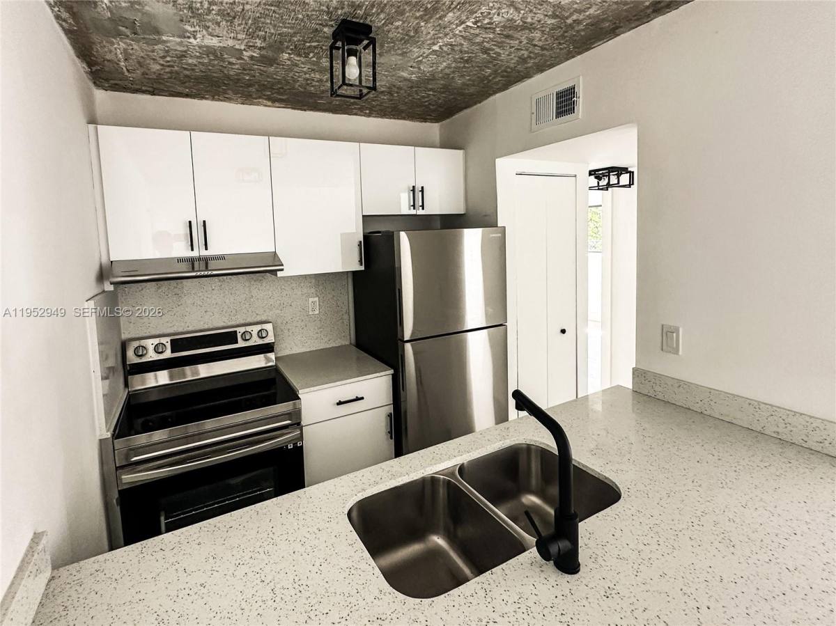 Apartment for rent at 190 NW 69th St #190-3, Miami, FL 33150