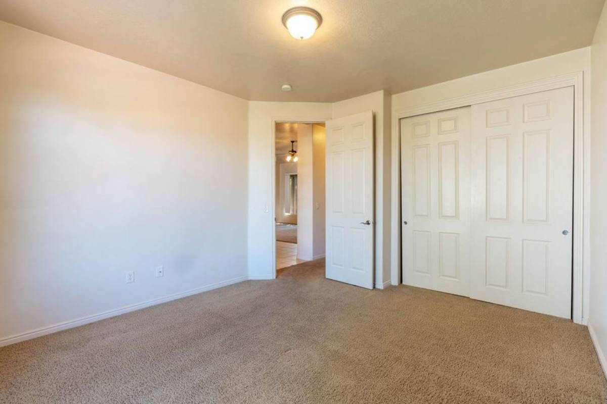 House for rent at 253 S 260 W, Ivins, UT 84738