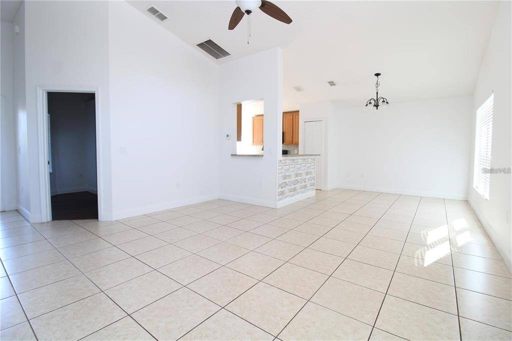 Apartment for rent at 11414 Pinewood Cove Lane, Orlando, FL 32817