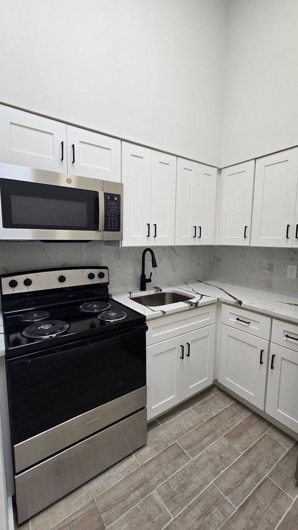 Apartment for rent at 170 Clove Branch Rd, Hopewell Junction, NY 12533