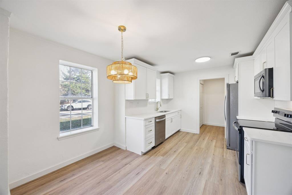Apartment for rent at 302 W Pelton St #302, Sherman, TX 75092