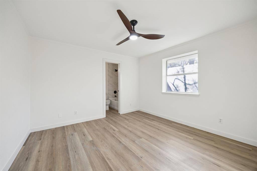 Apartment for rent at 302 W Pelton St #302, Sherman, TX 75092