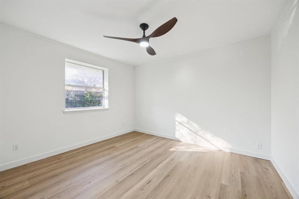 Apartment for rent at 302 W Pelton St #302, Sherman, TX 75092