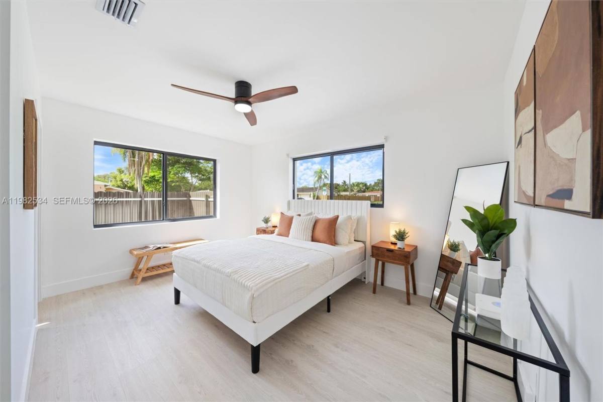 House for rent at 1305 N 31st Rd, Hollywood, FL 33021