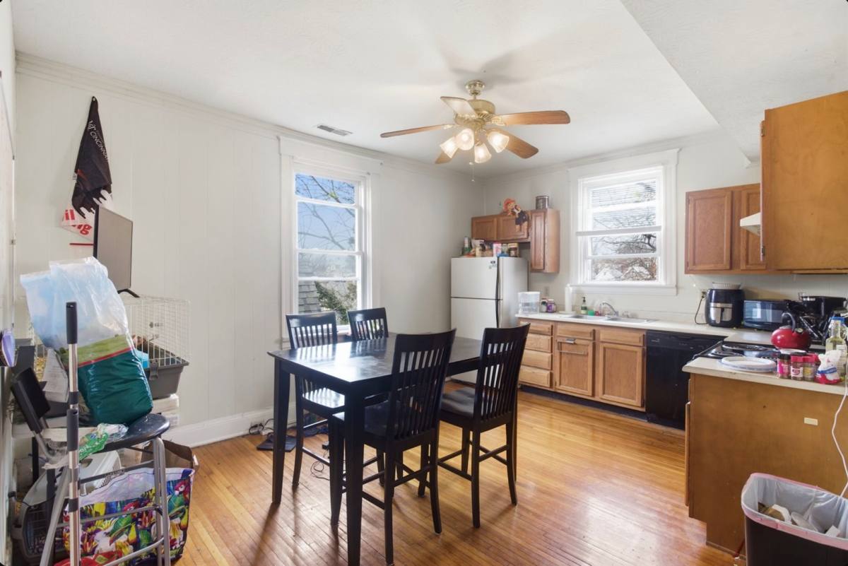 Apartment for rent at 132 Parker, Cincinnati, OH 45219