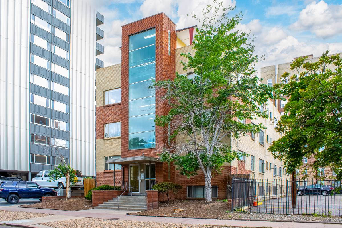 Apartment for rent at 935 N Logan St #C, Denver, CO 80203