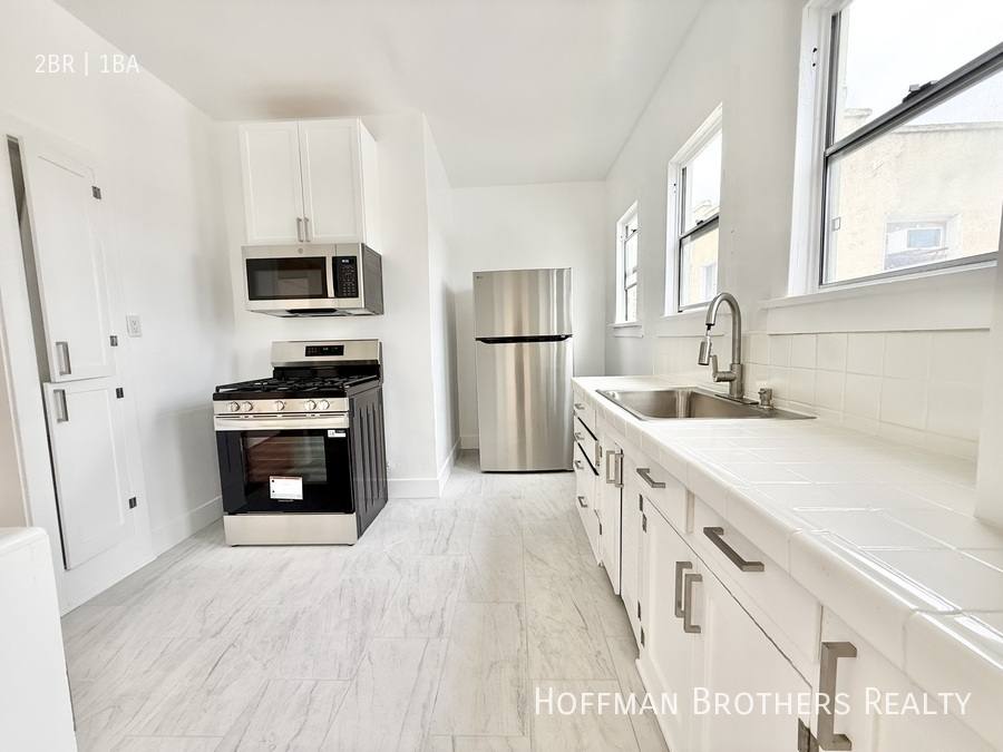Apartment for rent at 4850 1 2 Mascot St, Los Angeles, CA 90019
