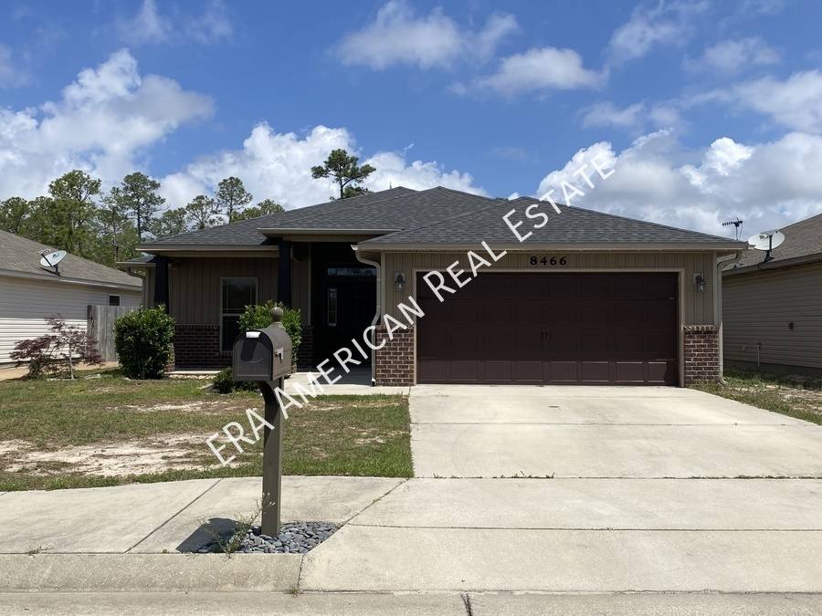 House for rent at 8466 Island Dr, Navarre, FL 32566