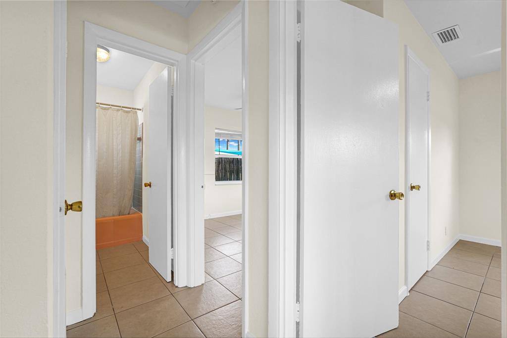 Apartment for rent at 261 NE 45th St #261, Fort Lauderdale, FL 33334