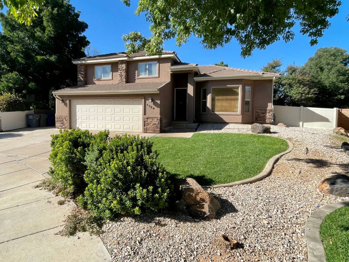 House for rent at 1124 Castle Stone Circle, Washington, UT 84780