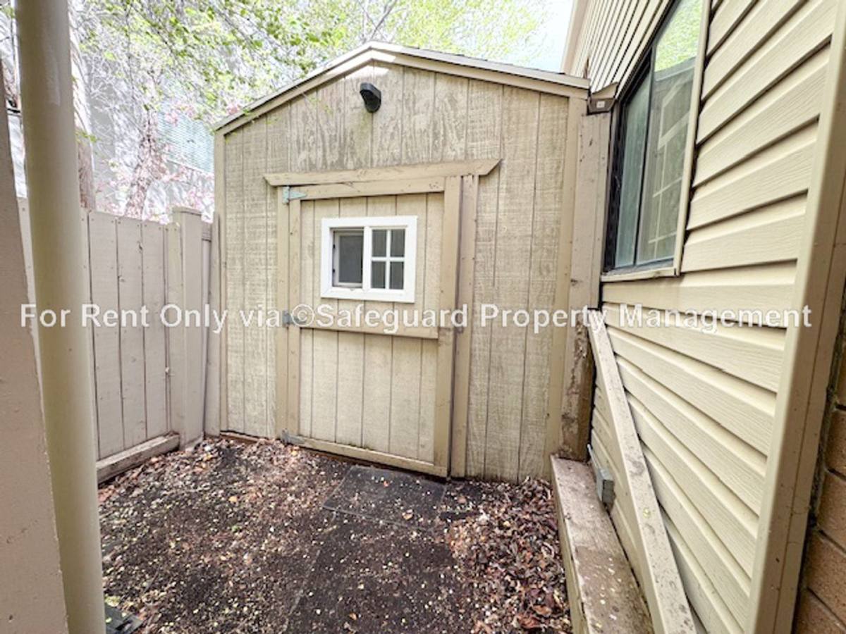 House for rent at 1463 E 3900 S, Salt Lake City, UT 84124